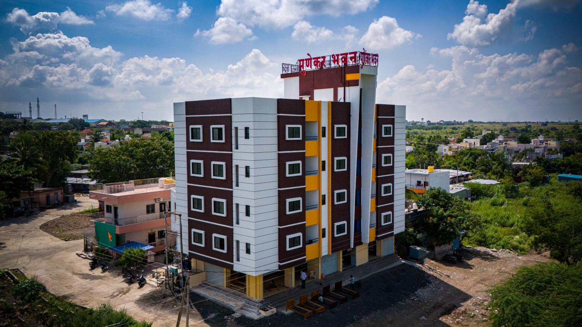 Punekar Bhavan Akalkot Экстерьер фото